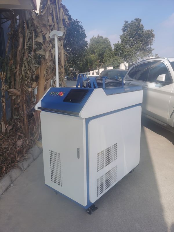 เครื่องเชื่อมเลเซอร์ไฟเบอร์แบบใช้น้ำเย็น 1000W มือถือ