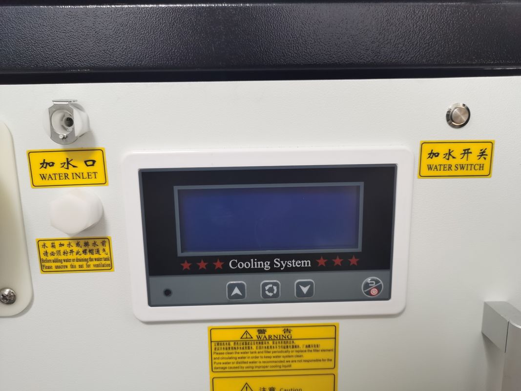 การทำงานที่ยืดหยุ่นเครื่องเชื่อมเลเซอร์มือถือ JPT 1500W 2000W สำหรับวัสดุโลหะ