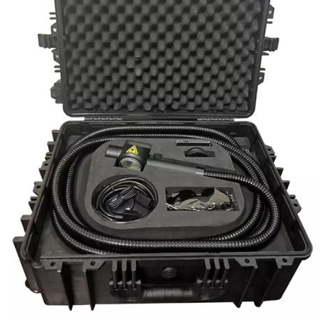 เครื่องกำจัดสนิมด้วยเลเซอร์แบบพกพา 480W ที่แนบมาอย่างเต็มที่
